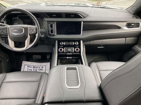Used 2021 GMC Yukon XL Denali w/ Denali Ultimate Package AWD/4WD image 15