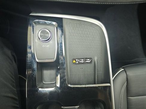 Used 2025 Buick Enclave Sport Touring image 26