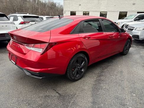 Used 2021 Hyundai Elantra SEL image 5