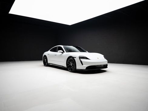 Used 2023 Porsche Taycan image 82