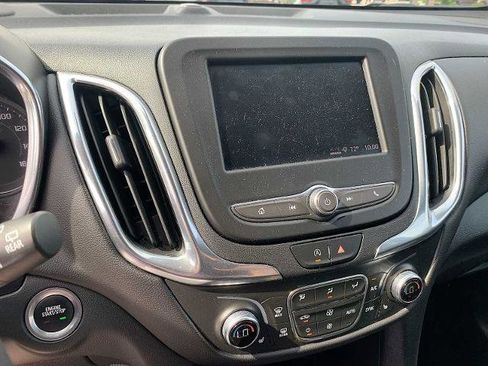 Certified 2023 Chevrolet Equinox LT AWD/4WD image 13