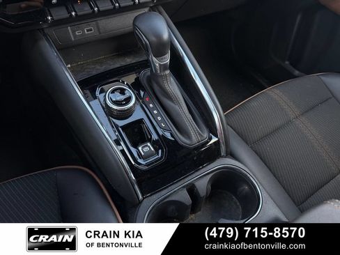 Used 2024 GMC Canyon AT4 AWD/4WD image 17