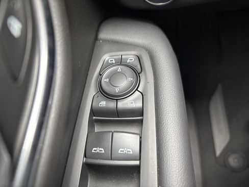 Used 2022 Chevrolet Suburban RST w/ Luxury Package AWD/4WD image 18