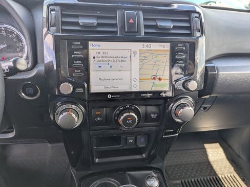 Used 2022 Toyota 4Runner TRD Off-Road Premium w/ Moonroof Package AWD/4WD image 16
