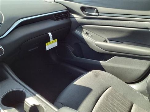 New 2025 Nissan Altima 2.5 S image 27
