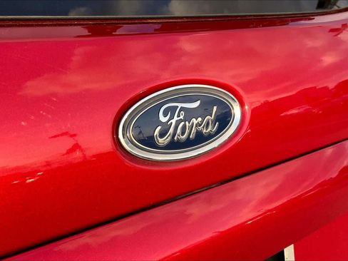 Used 2021 Ford EcoSport SE w/ SE Convenience Package image 9