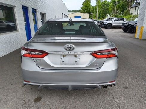 Used 2022 Toyota Camry SE FWD image 8