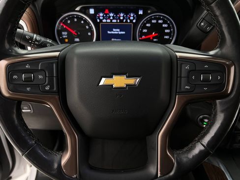 Used 2019 Chevrolet Silverado 1500 High Country w/ Z71 Off-Road Package image 19
