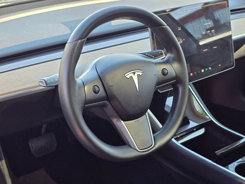 Used 2018 Tesla Model 3 Long Range image 20