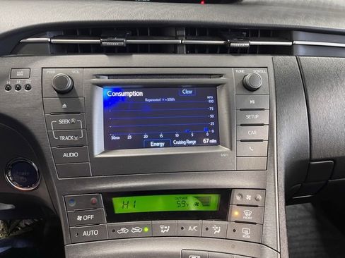 Used 2013 Toyota Prius Two image 27