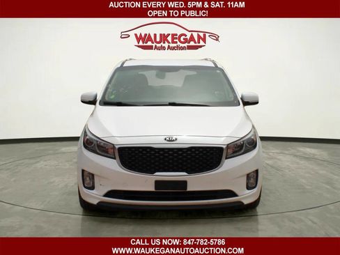 Used 2015 Kia Sedona EX w/ EX Premium Package FWD image 2