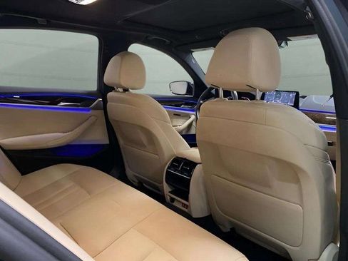 Used 2020 BMW 530i w/ Convenience Package image 21
