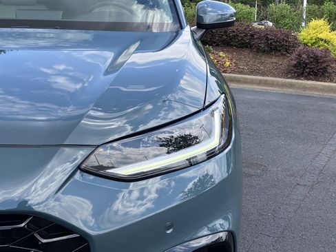 Used 2025 Honda HR-V EX-L image 5