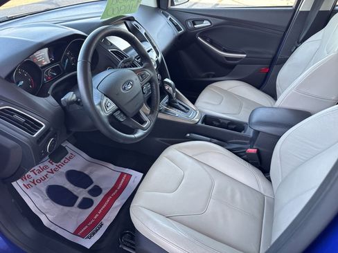 Used 2015 Ford Focus Titanium FWD image 21
