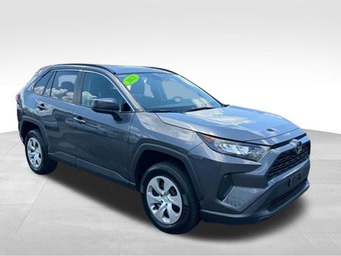 Used 2021 Toyota RAV4 LE AWD/4WD image 9