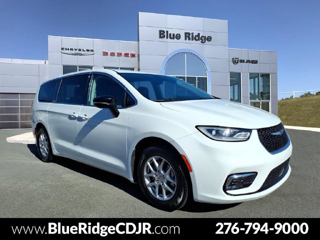 Used 2024 Chrysler Pacifica Touring-L FWD image 1