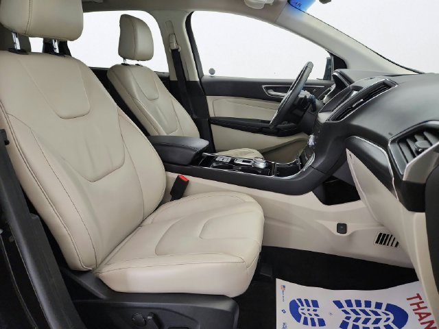 Used 2020 Ford Edge Titanium w/ Class II Trailer Tow Package AWD/4WD image 28