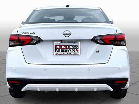 New 2025 Nissan Versa S image 4