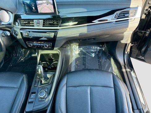 Used 2022 BMW X1 sDrive28i image 17