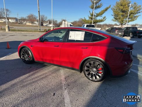 Used 2023 Tesla Model Y Performance image 19