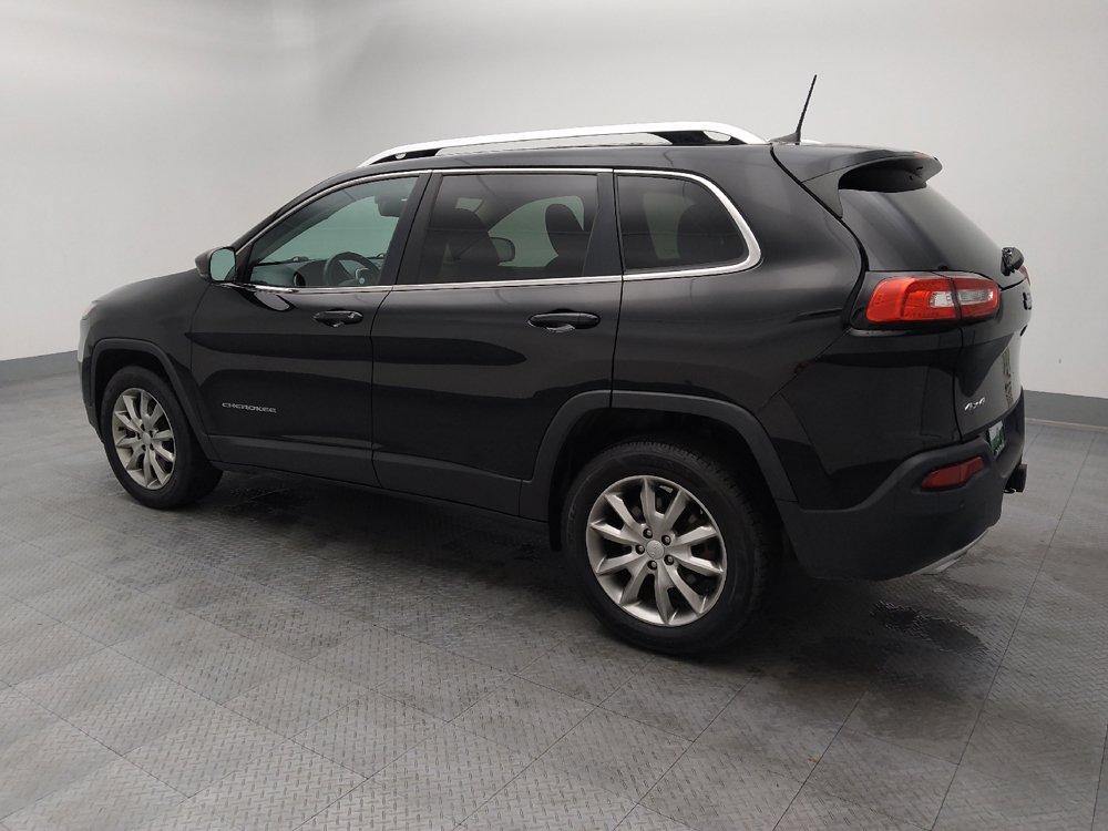 Used 2018 Jeep Cherokee Limited w/ Trailer Tow Group AWD/4WD image 3