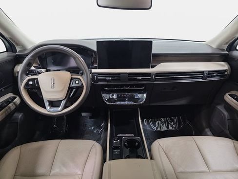 Certified 2024 Lincoln Corsair Reserve AWD/4WD image 9