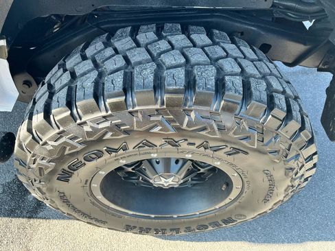 Used 2013 Jeep Wrangler Unlimited Sahara w/ Connectivity Group image 9