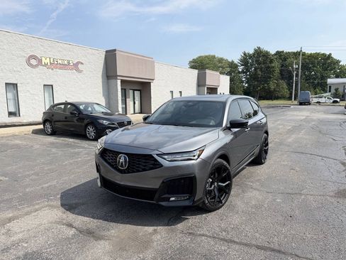 Used 2025 Acura MDX A-Spec AWD/4WD image 2