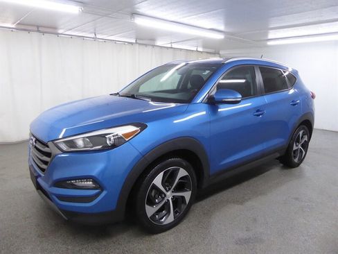 Used 2016 Hyundai Tucson Sport image 3