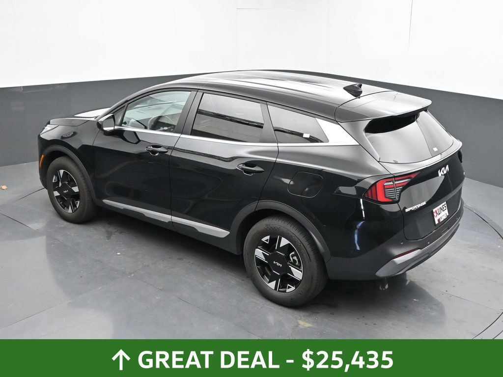 Used 2026 Kia Sportage LX AWD/4WD image 29