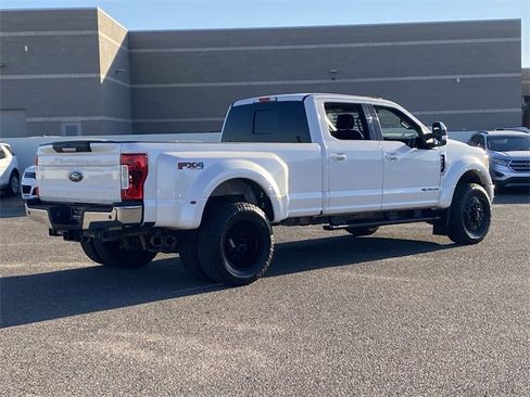 Used 2017 Ford F450 Lariat w/ Lariat Value Package image 28