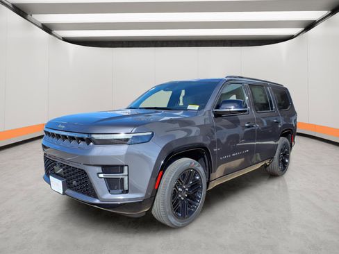 New 2026 Jeep Grand Wagoneer Limited image 3