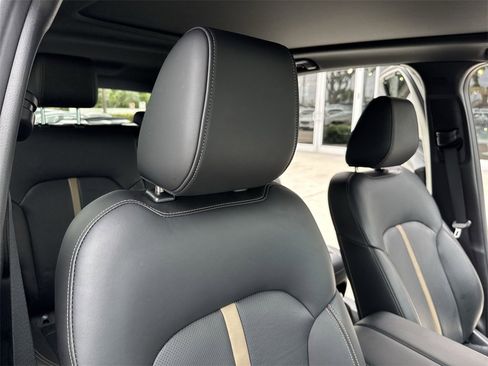 Used 2025 MAZDA CX-70 3.3 Turbo S w/ Premium Package image 47