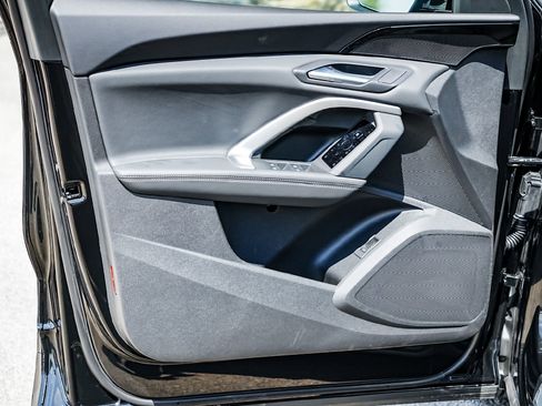 New 2025 Audi Q5 Premium image 19