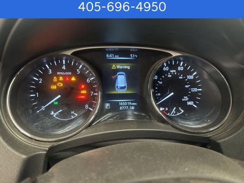 Used 2016 Nissan Rogue S w/ S Family Package image 6