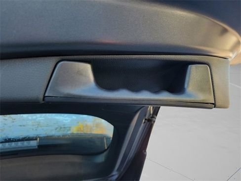 Used 2025 Toyota RAV4 XLE image 40