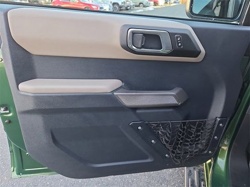 Used 2023 Ford Bronco Wildtrak image 13