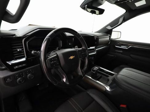 Used 2024 Chevrolet Silverado 1500 High Country w/ Technology Package image 10