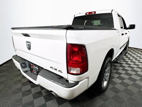 Used 2017 RAM 1500 Express w/ Express Value Package AWD/4WD image 7