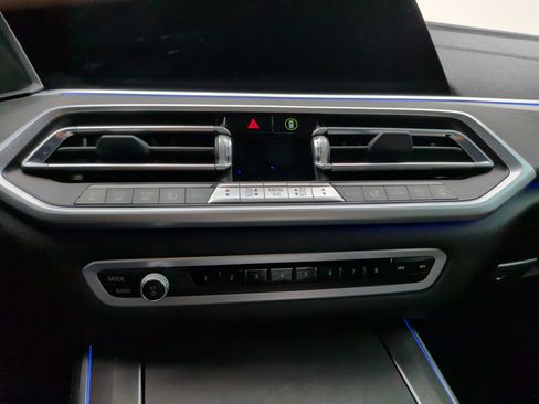 Certified 2023 BMW X5 xDrive40i w/ M Sport Package image 19