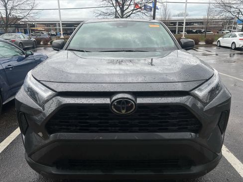 Used 2023 Toyota RAV4 LE image 13