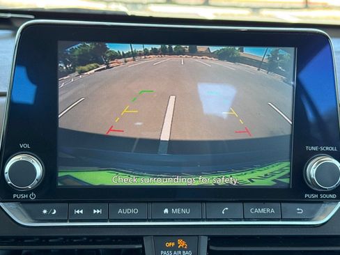 Used 2022 Nissan Altima 2.5 SV FWD image 28