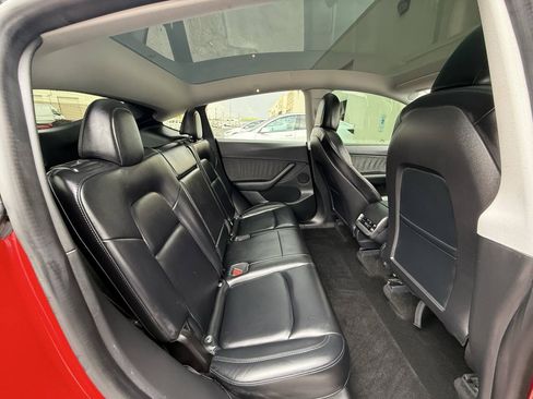 Used 2022 Tesla Model Y Performance AWD/4WD image 26