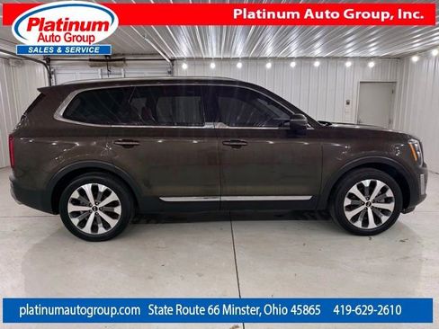 Used 2021 Kia Telluride EX w/ EX Premium Package FWD image 6