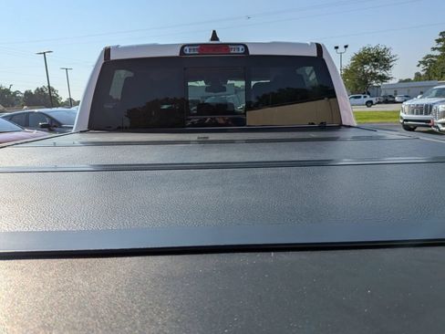 Used 2020 RAM 1500 Laramie AWD/4WD image 22