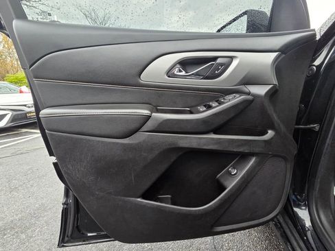 Used 2019 Chevrolet Traverse LT w/ LPO, Floor Liner Package AWD/4WD image 20