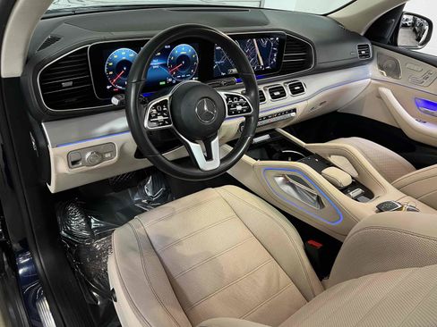 Used 2022 Mercedes-Benz GLS 450 4MATIC SUV - WARMTH & COMFORT image 5