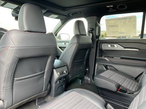New 2026 Ford Explorer ST-Line w/ ST-Line Street Pack AWD/4WD image 35