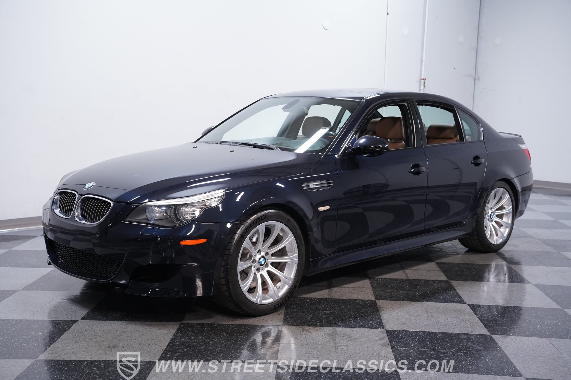 Used 2010 BMW M5 RWD image 6