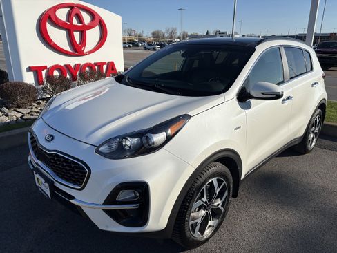 Used 2021 Kia Sportage EX w/ EX Technology Package AWD/4WD image 10